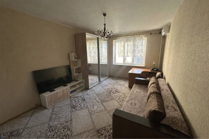 Другий поверх! 1-к квартира вул. Ревуцького 34-А 10 хв м. Харківська - фото 1