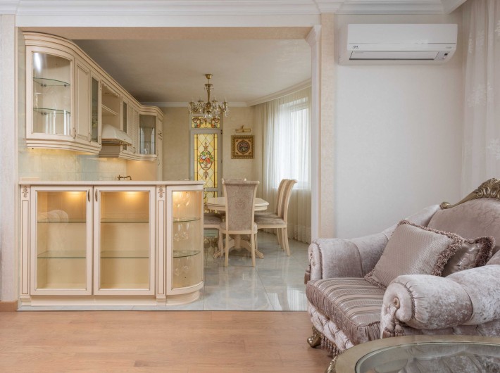 3-к. квартира. Дорогий ремонт. Вул. Саперно-Слобідська 10. Без комісії - фото 1