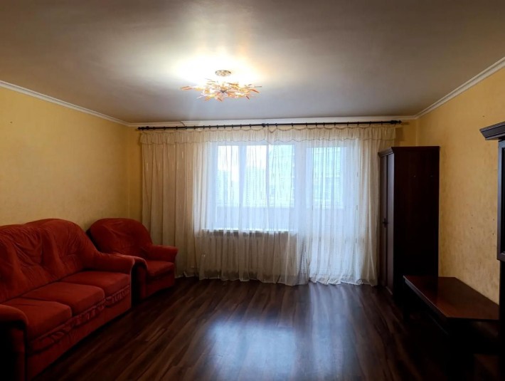 Простора 3-к квартира 100м² з Видом на парк Дарницький бульв. 8 - фото 1