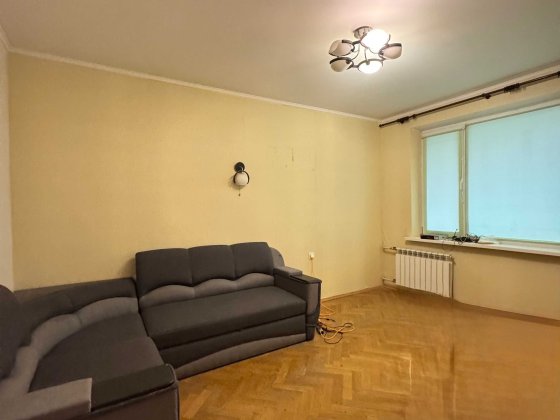 м. Дарниця 3 хв., Дарницький бульвар, 3, Парк Перемога, 3-кімнатна. Київ