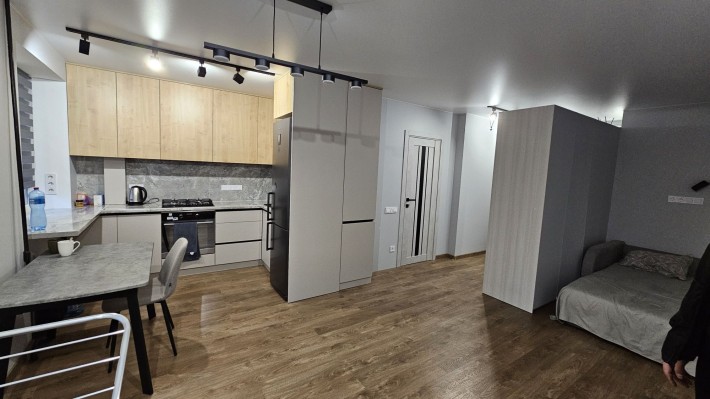 Однокімнатна квартира з бомбосховищем - фото 1