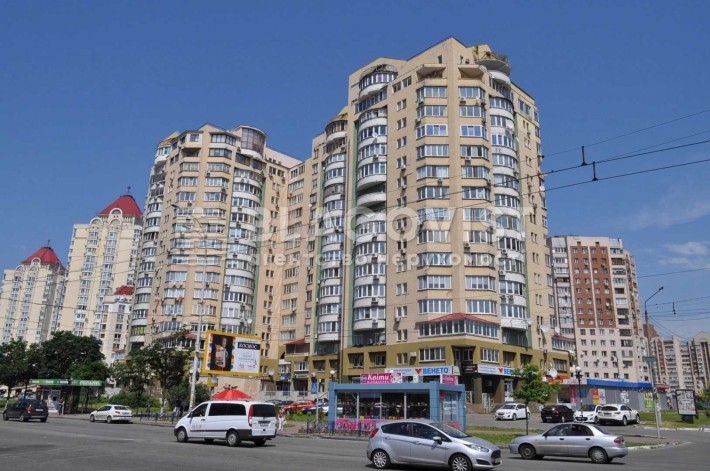 Оболонь метро Мінська Продаж квартири 250 кв м 2 ур 180 000 у.о. - фото 1