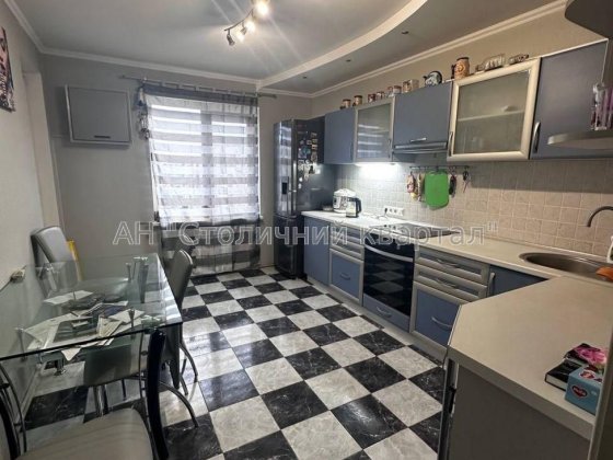 Позняки вулиця Урлівська 9 Київ