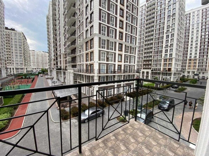 БЕЗ%, Панорамна з балконом, 35 м2, Нотінгем, Нова Англія, Максимовича - фото 1