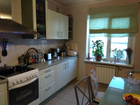 Дарніцький район, М. Поздняки, Броріса Гмирі 1-Б/6 прожаж 3х кімнатної Київ