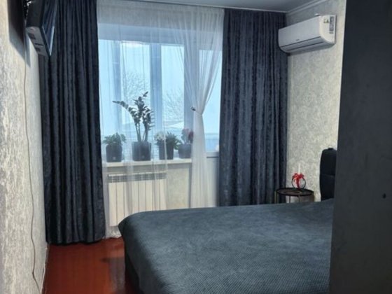 Продам гарну трикімнатну квартиру р-н Полтавського ринку. Кропивницкий