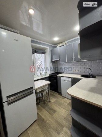 Продаж 2-кімнатна квартира, Правий. - фото 1