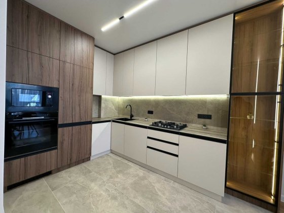 Продаж квартири в будинку бізнес-класу ЖК “Symbol”, вул. Трильовського Львів