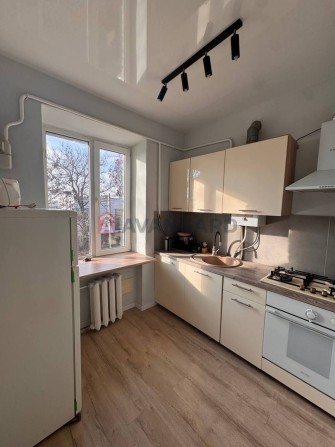 БЕЗНАЛ!Продам 2-х кімн вул. Лізи Чайкіной, р-н Гагаріна, газ, 45  кв2м - фото 1