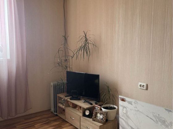 Срочно Продам 2ком квартиру  Комисия 0% с покупателя Анд район(Амур) Дніпро