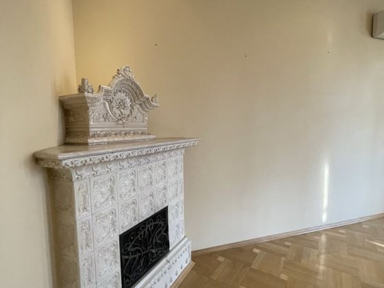 Продаж квартири в австрійському будинку франківський р-н Львів