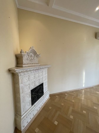 Продаж квартири в австрійському будинку франківський р-н - фото 1