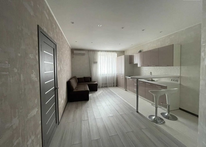 Продам светлую 2к квартиру студию в ЖК Щасливий! - фото 1