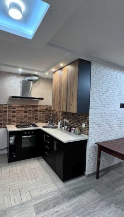 Продам 2 кімн. квартиру з РЕМОНТОМ у цегляному будинку (Придніпровськ) - фото 1