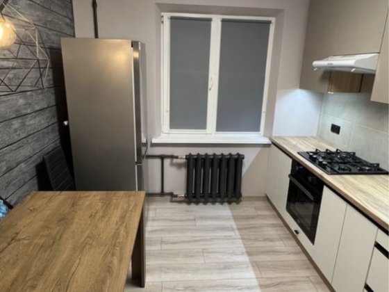 Продам 3 кімнатну квартиру начало  пр Слобожанськького Макдональдс Днепр