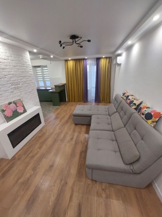 Центр ! Трьохкімнатна квартира - фото 1