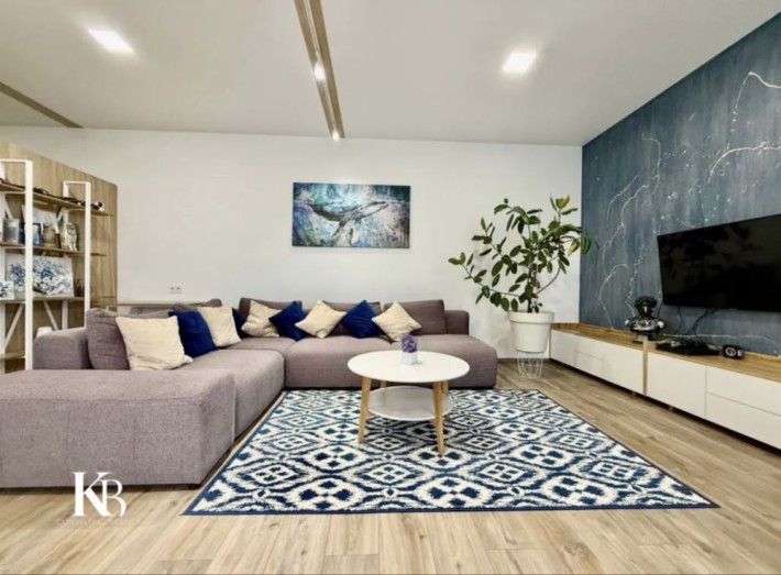 Продам 2х ком квартиру Нагорка, ЖК Панорама - фото 1