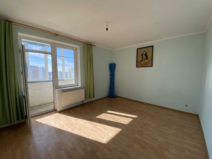 Продаж 3-х кім. кв. пр. Червоної Калини 100кв.м.+ дах 100кв.м. - фото 1