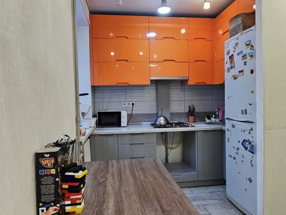 Сертификат! Продам 2-х комнатную квартиру пр.Б.Хмельницкого ( пр.Поля Дніпро