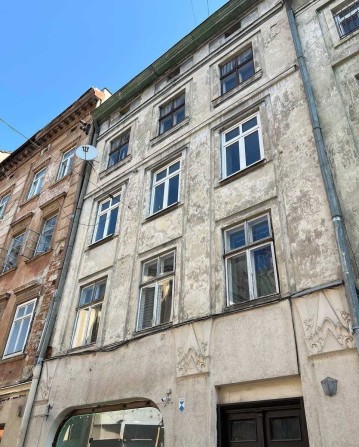 Продаж квартири в центрі на вул. Галицька - фото 1