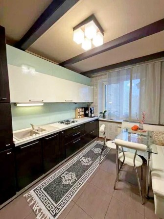 Продам 3к квартиру на Победе,пр.Героев - фото 1