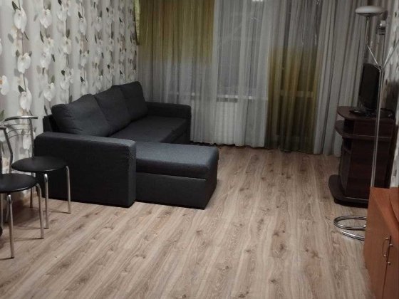 Я - власник. Продам 4х-кім (3+1) з 2 с/у. Гараж поряд продам додатково Запоріжжя