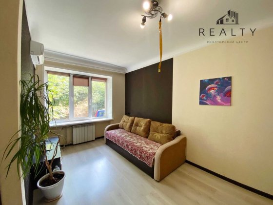 Двокімнатна квартира на вул. Лівобережній (Єнісейська) 212-990-584 Запоріжжя