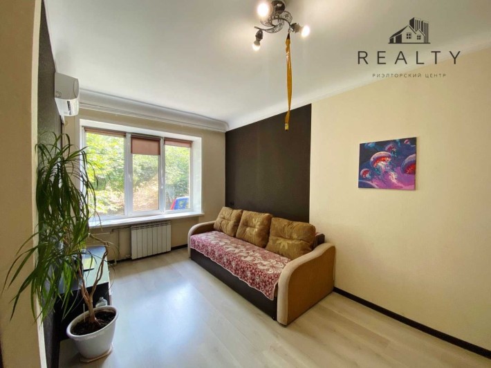 Двокімнатна квартира на вул. Лівобережній (Єнісейська) 212-990-584 - фото 1