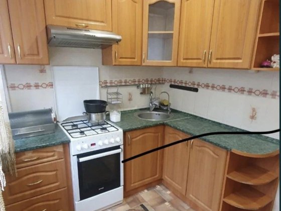 Продаётся 2х комнатная Полякова ТОРГ уместен! Запорожье