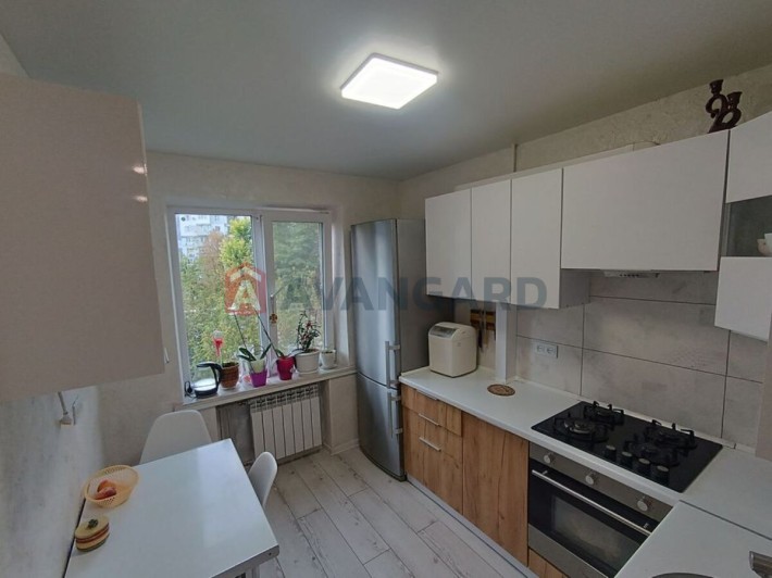 Стильна 2-к квартира з капітальним ремонтом — ж/м Тополь - фото 1