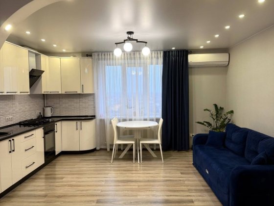 3 кімнати • 106 м² • 10 поверх — стильна квартира з ремонтом та меблям Житомир