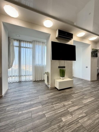 Продам 2 к кв 53м Редкая продажа спецпроект кирпич пр Мира ТЦ Караван - фото 1