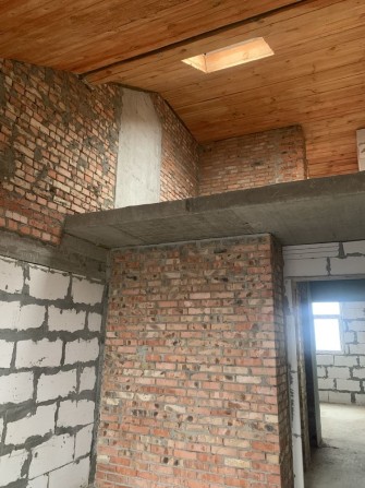 Двурівнева 3-х кімнатна квартира в новобудові - фото 1