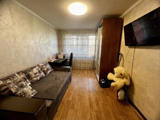 Малогабаритна квартира поруч з Епіцентр Кропивницкий