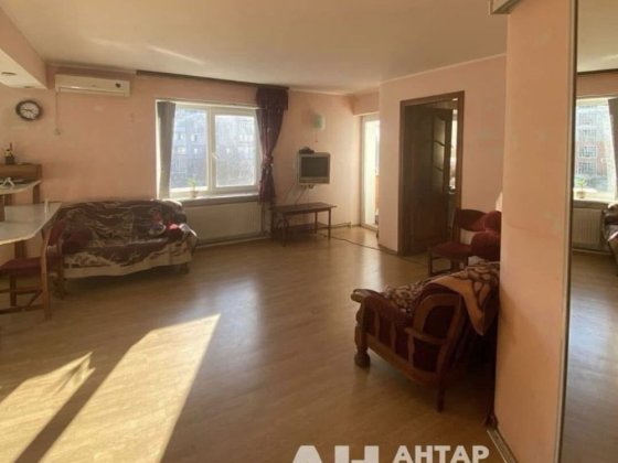 Продається 3 кімнатна квартира в центрі Кропивницького Кропивницкий