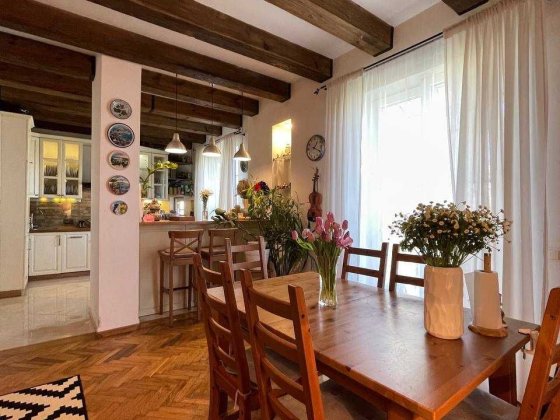 Продаж 3 кімнатної квартири вул. Київська Львов