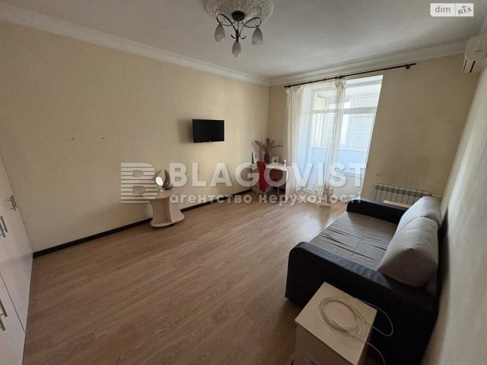 Печерський метро Дружби народів і Видубичі 10 хвилин Бойчука продаж 1к - фото 1