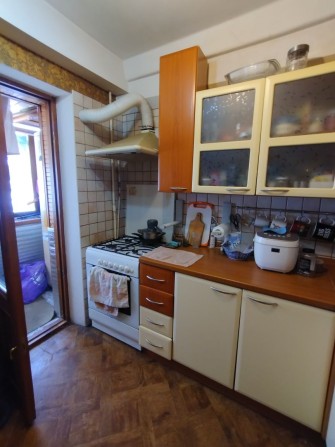 Продам 1к.кв, м. Героїв Дніпра 2 хв. пішки, Озёрна вул. 30/51 - фото 1