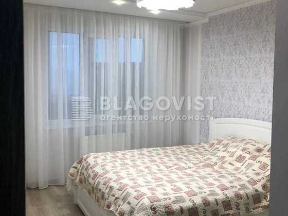 Простора та світла 3-к. квартира 94 кв.м. з підземним паркінгом! Киев