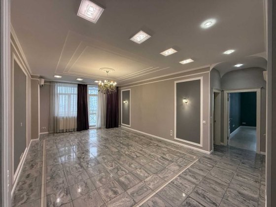 Видова 3-кімнатна Лесі Українки 7-б, Кловська, Палац Спорту, Печерськ Киев