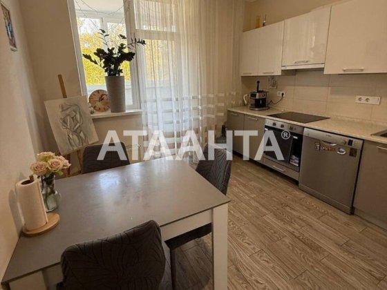 1 кімн.квартира, 43м2, вул.Академіка Заболотного Киев