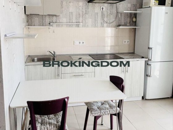 Продаж квартири з ремонтом ЖК Яскравий Київ