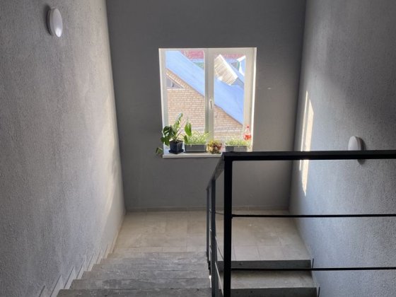 Без%Продаж квартири,Можна заходити на ремонт,до метро 5хв на авто Киев