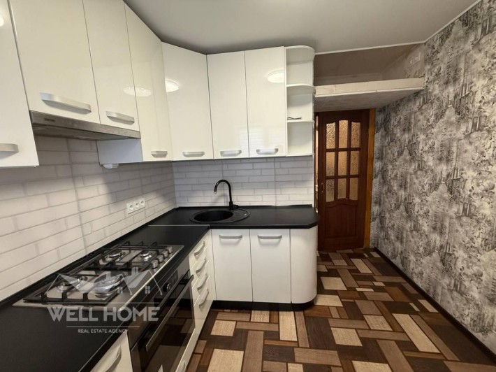 Продаж квартири 2к Будівельників, 8 м.Дарниця Київ - фото 1