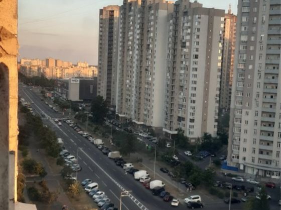 Продаж 4 к. квартири, 104 м2, Троєщина, вул. Градинська 18, ТЦ Район. Киев