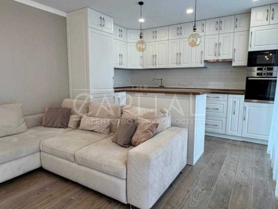 Продаж квартири ЖК Зарічний/100 м2/3к/8 поверх/Славутич/Осокорська Киев