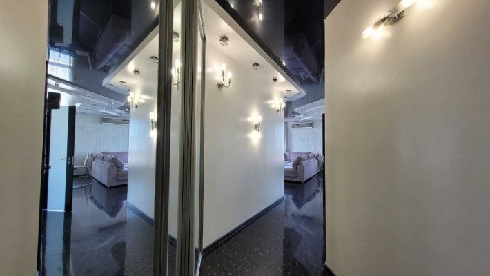 2икім.квартира з ремонтом Харківське шосе, генератор - фото 1