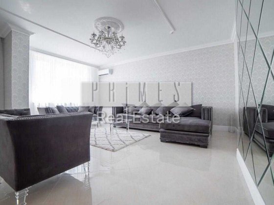 Продаж пентхауса 213.6 м² в класичному стилі, Анни Ахматової 30 Киев