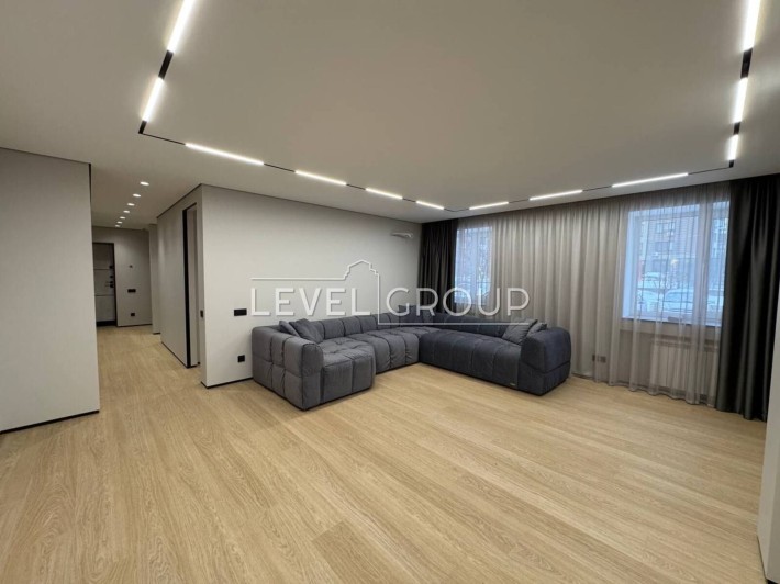 Горлівська 220 2х кім. квартира з новим ремонтом м.Вирлиця Позняки - фото 1