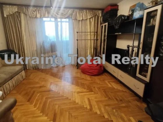 Воскресенка! 4 кімнатна квартира 80м2! Вулиця Братиславська 13 Киев